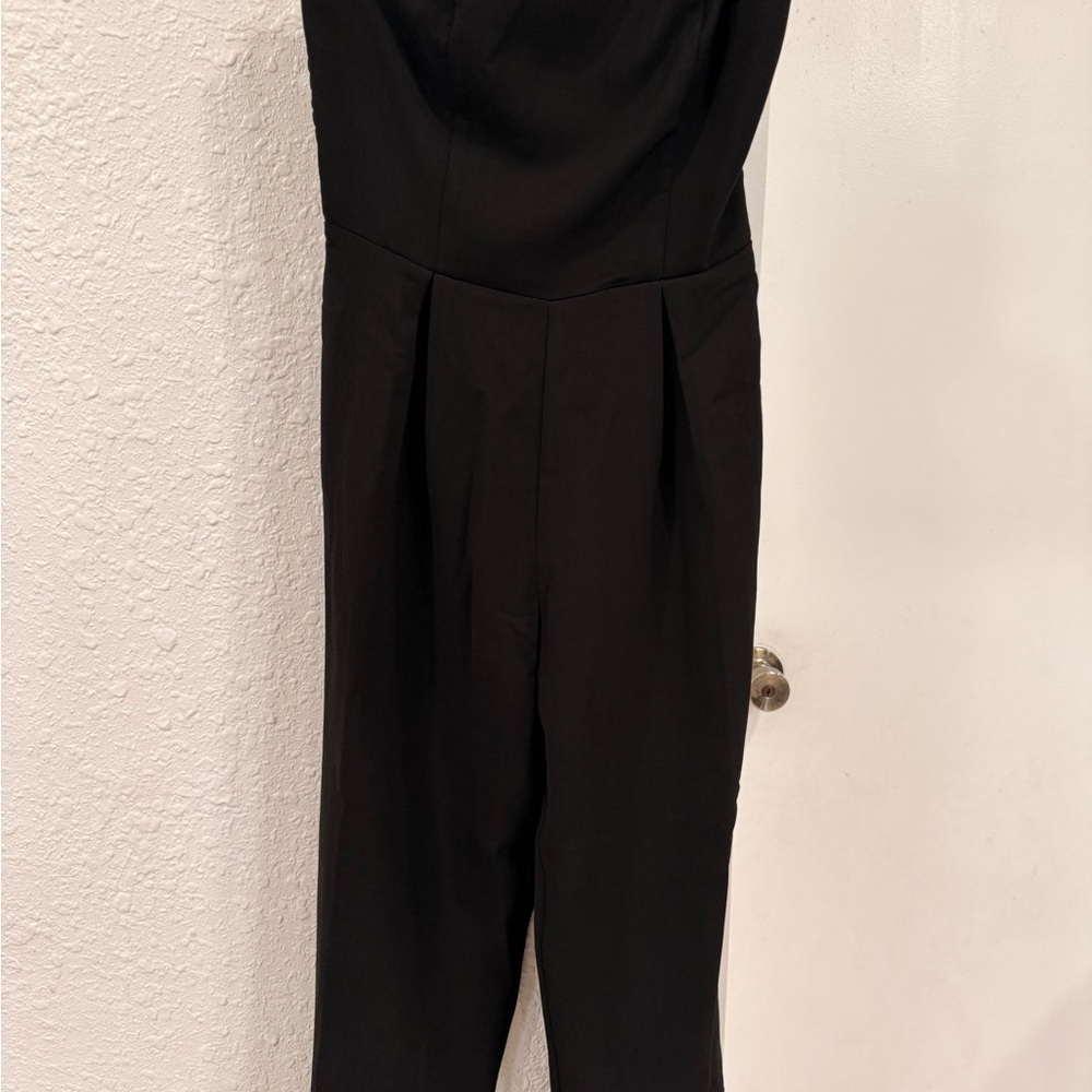 Chic Black Sleeveless Jumpsuit